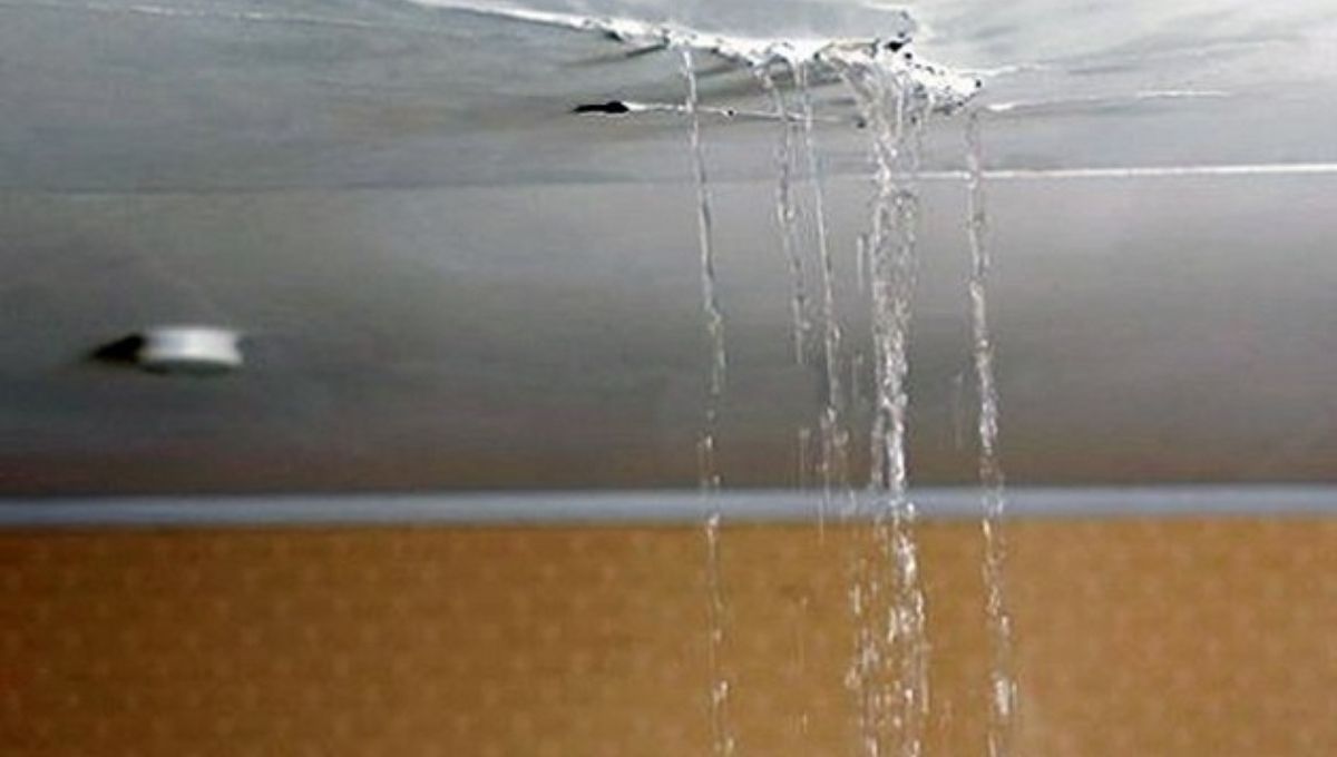 Spiritual Interpretation of Dreams of Roof Leaking