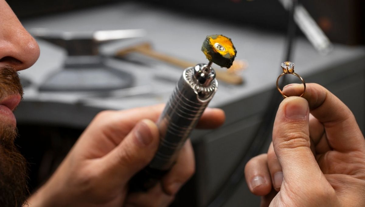 What to Do When Jewelry Falls Off