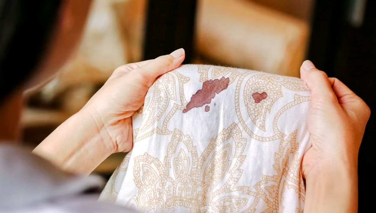 What It Means to See Menstrual Blood on Clothes in a Dream
