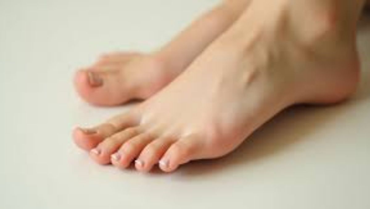 Cultural Interpretations of Right Foot Itching