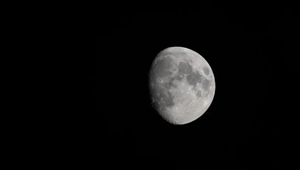 Personal Growth Through Lunar Awareness