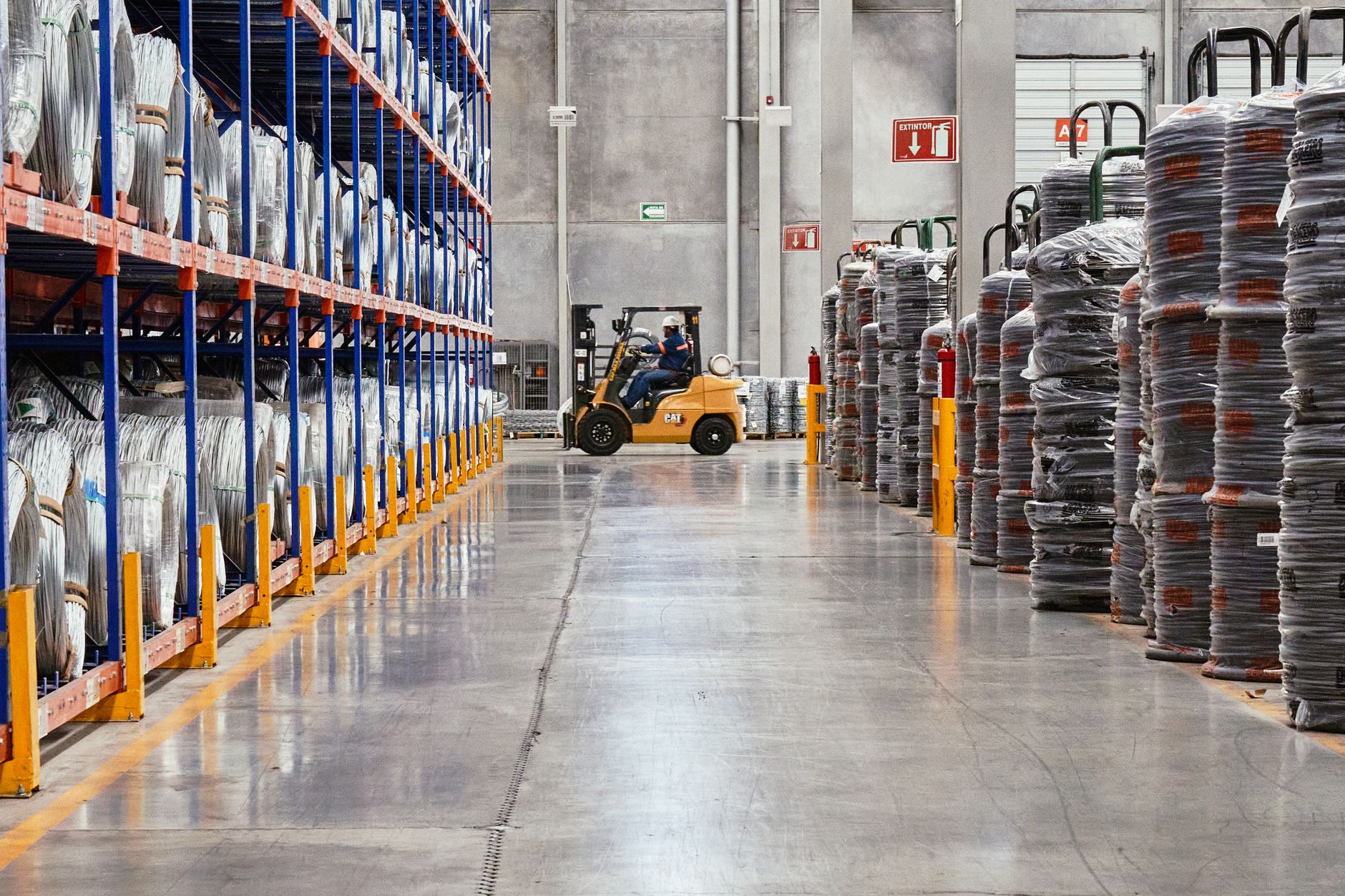 Warehousing Innovations and Traditional Solutions That Work Best for Modern Businesses